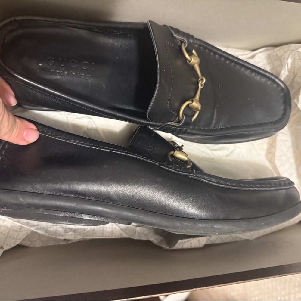 Gucci Black Leather Loafers with Gold Hardware - Picture 6 of 12